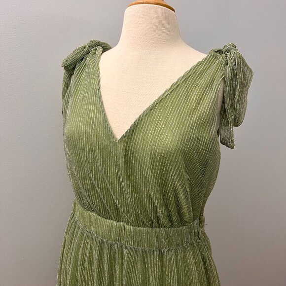 GREYLIN Sage  Green Delilah Shoulder Tie Plisse Maxi Dress Sz M - Picture 4 of 13